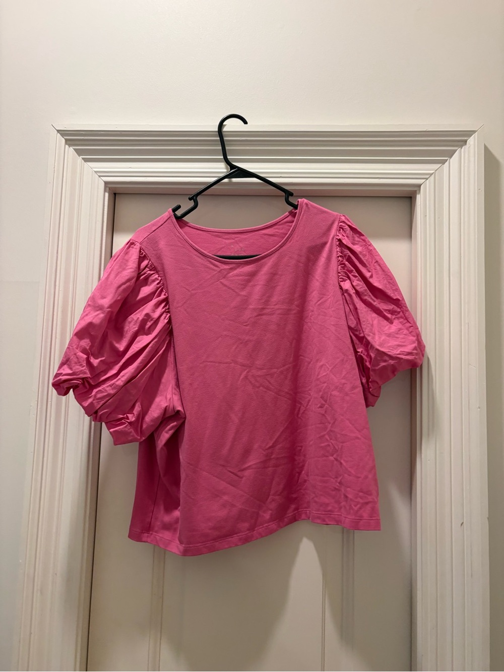 Women’s Pink Puff-Sleeve Top